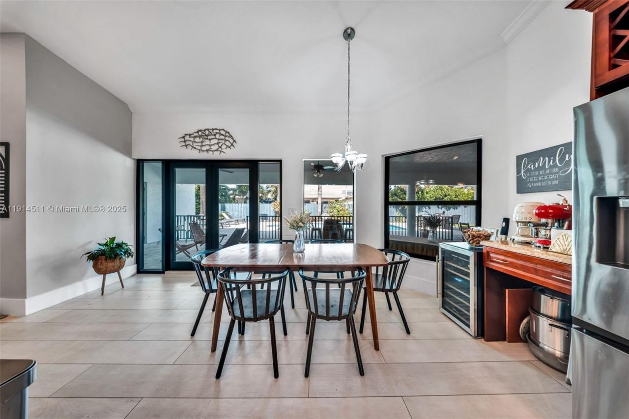 10195 NW 26th St, Doral, FL 33172 Photo