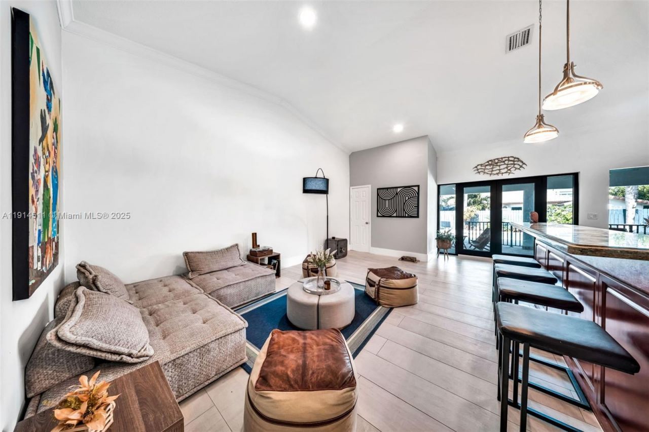 10195 NW 26th St, Doral, FL 33172 Photo