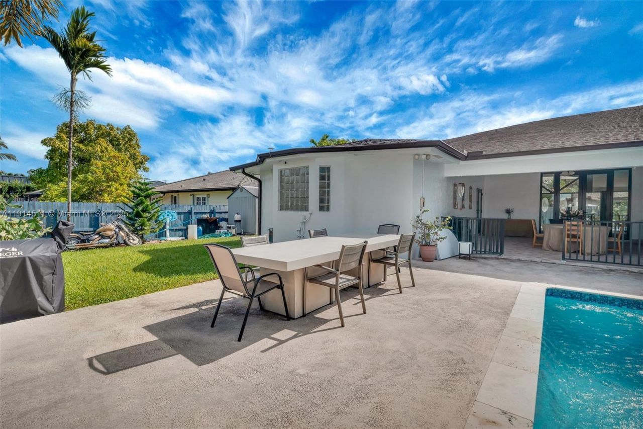 10195 NW 26th St, Doral, FL 33172 Photo