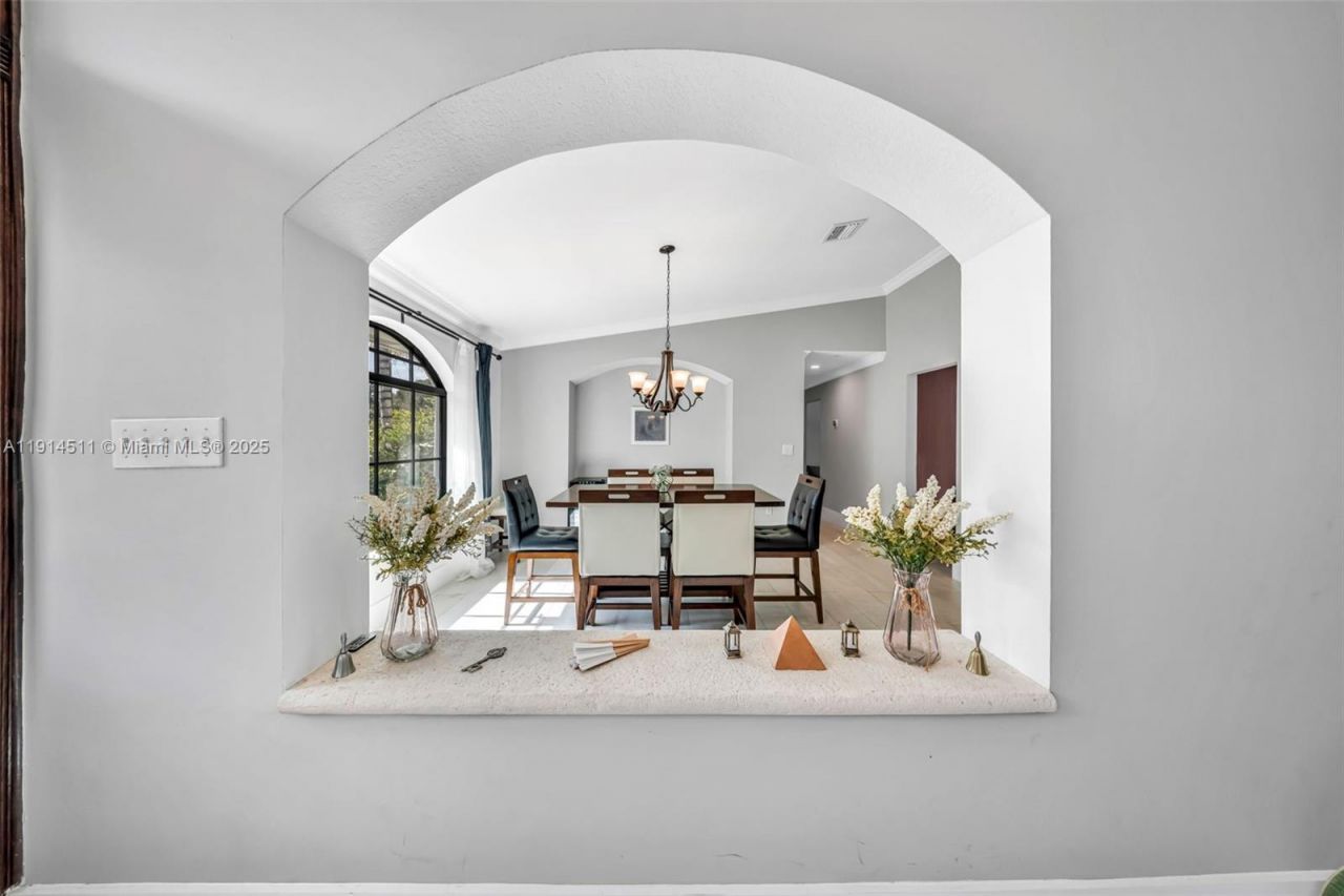 10195 NW 26th St, Doral, FL 33172 Photo