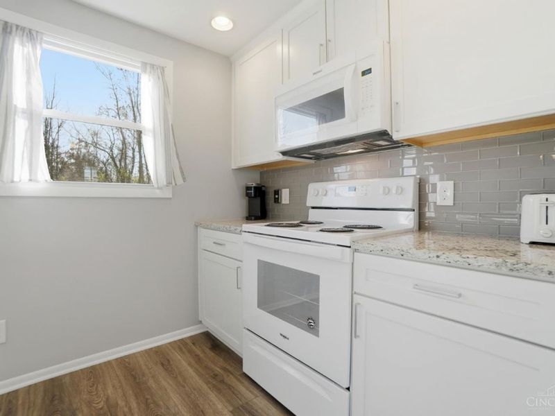 6612 Westgrove Drive, Trotwood, OH 45426 Photo 22