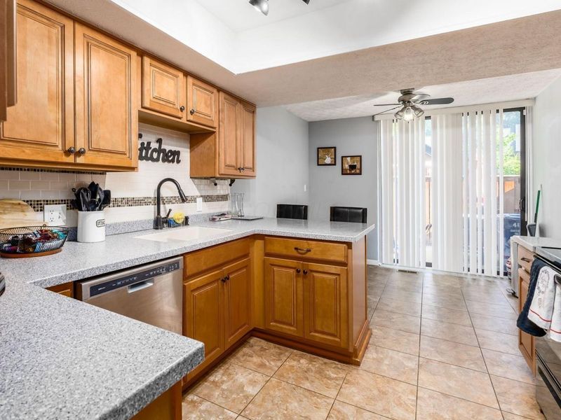 4845 Smoketalk Lane, Unit 7, Westerville, OH 43081 Photo 11