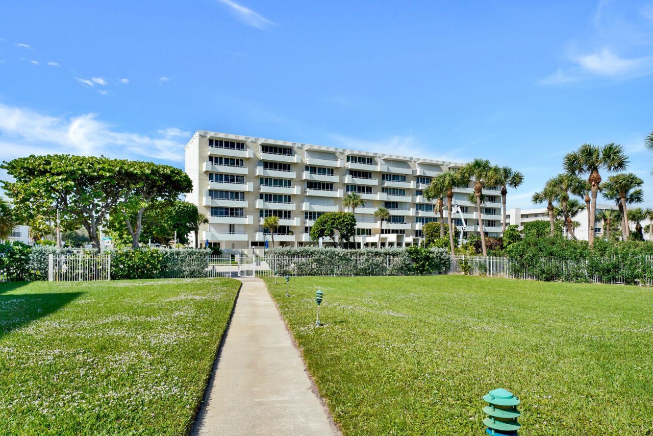3051 S Ocean Boulevard, Unit 7020, Boca Raton, FL 33432 Photo