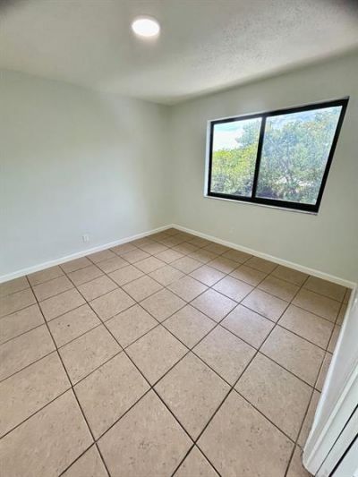 1401 NE 57th Place, Unit 11, Fort Lauderdale, FL 33334 Photo