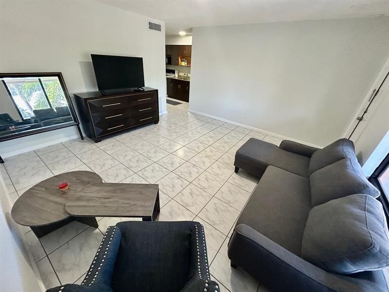 1401 NE 57th Place, Unit 11, Fort Lauderdale, FL 33334 Photo