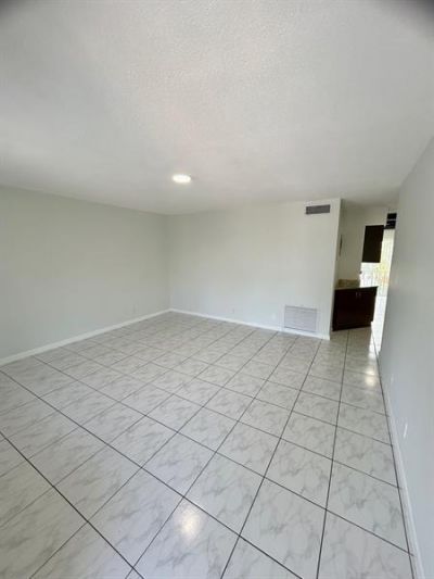 1401 NE 57th Place, Unit 11, Fort Lauderdale, FL 33334 Photo