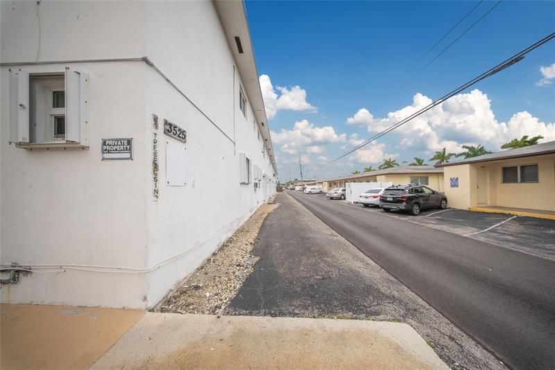 3525 Tyler Street, Unit 9, Hollywood, FL 33021 Photo