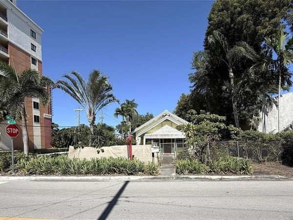 701 NE 1st St, Fort Lauderdale, FL 33301