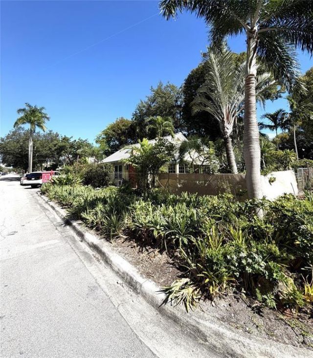 701 NE 1st Street, Fort Lauderdale, FL 33301 Photo