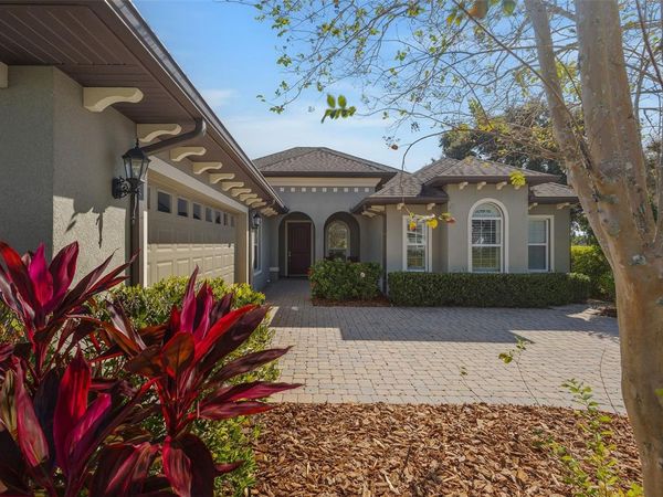 39500 HILLRISE LANE, LADY LAKE, FL 32159