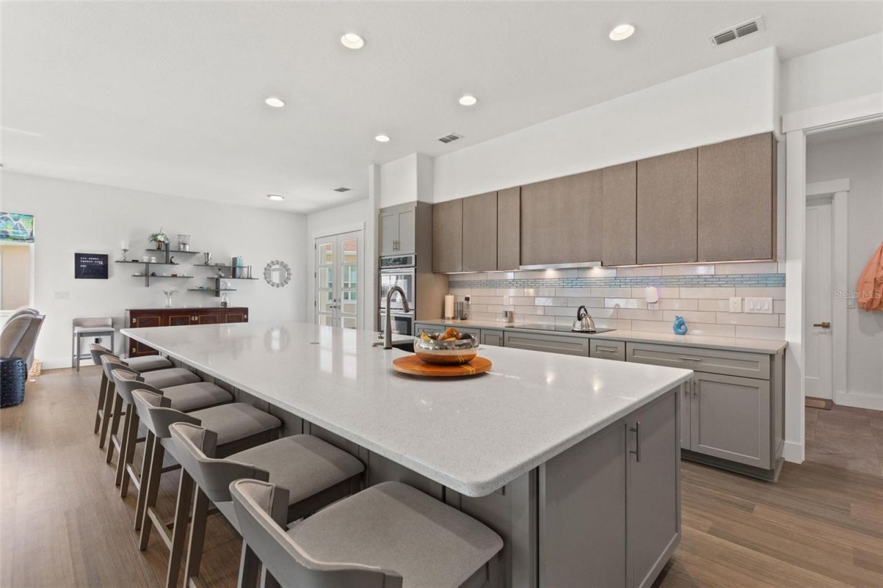 381 Nolane Lane, Polk City, FL 33868 Photo