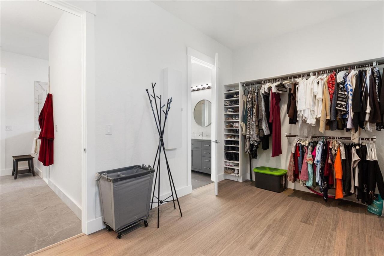 381 Nolane Lane, Polk City, FL 33868 Photo