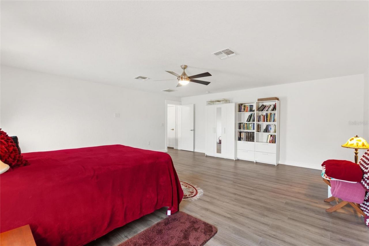 381 Nolane Lane, Polk City, FL 33868 Photo