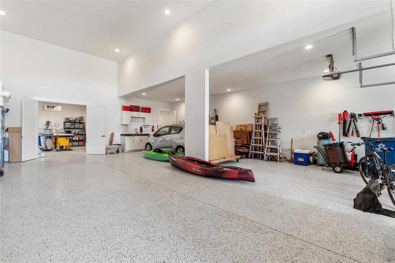 381 Nolane Lane, Polk City, FL 33868 Photo