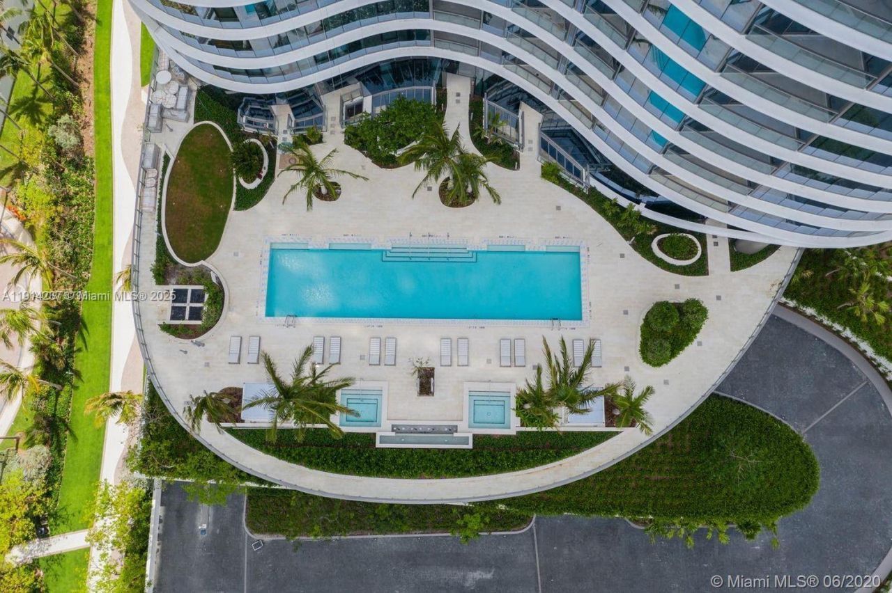15701 Collins Ave, Unit 3203, Sunny Isles Beach, FL 33160 Photo