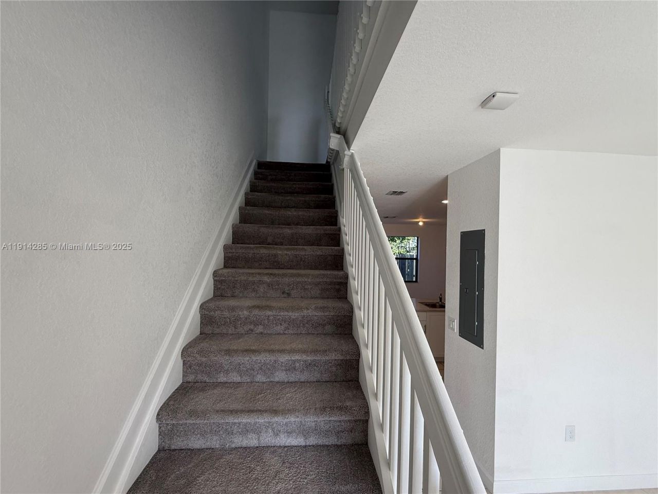 685 NE 208th Ter, Unit 685, Miami, FL 33179 Photo