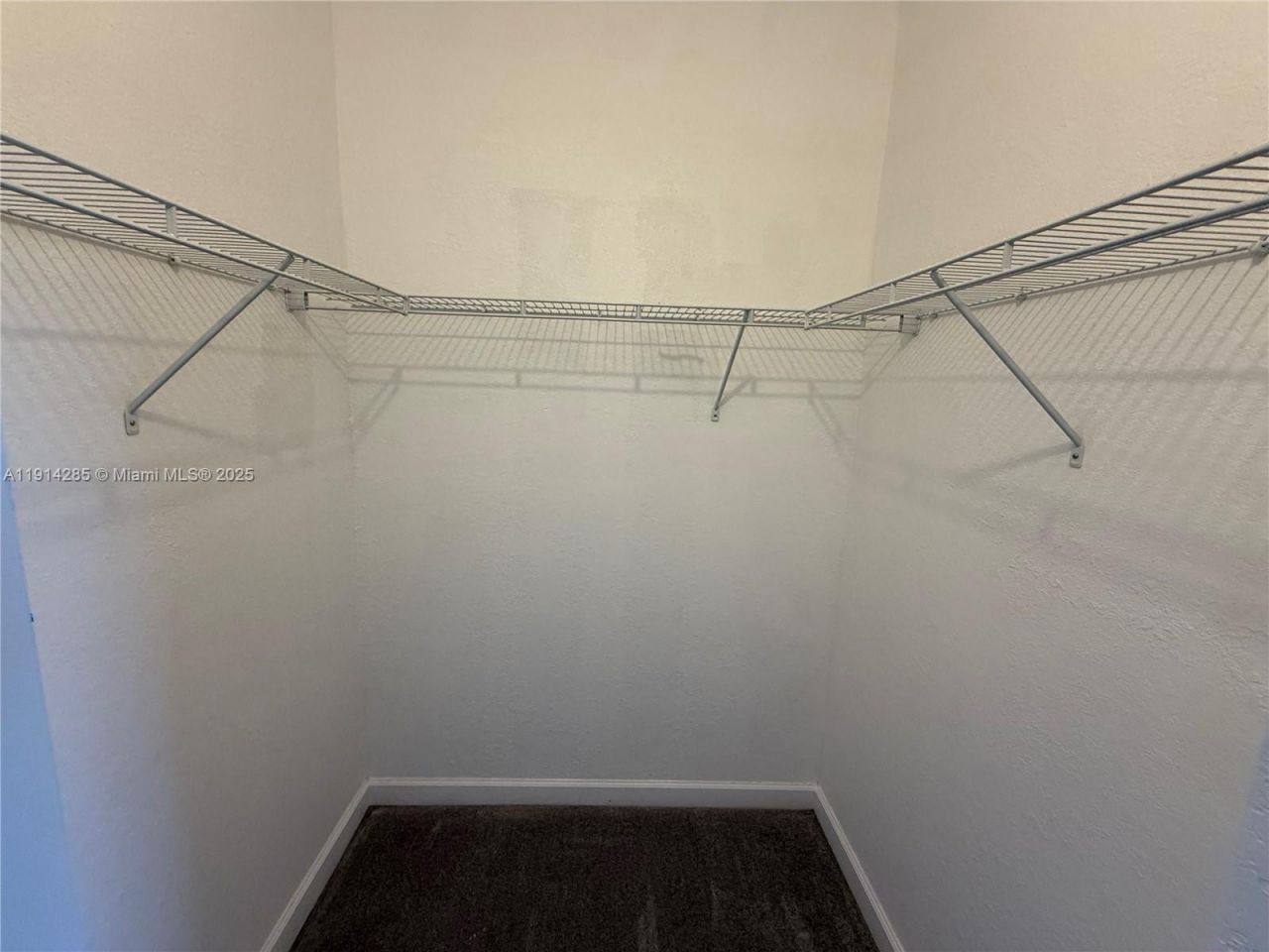 685 NE 208th Ter, Unit 685, Miami, FL 33179 Photo