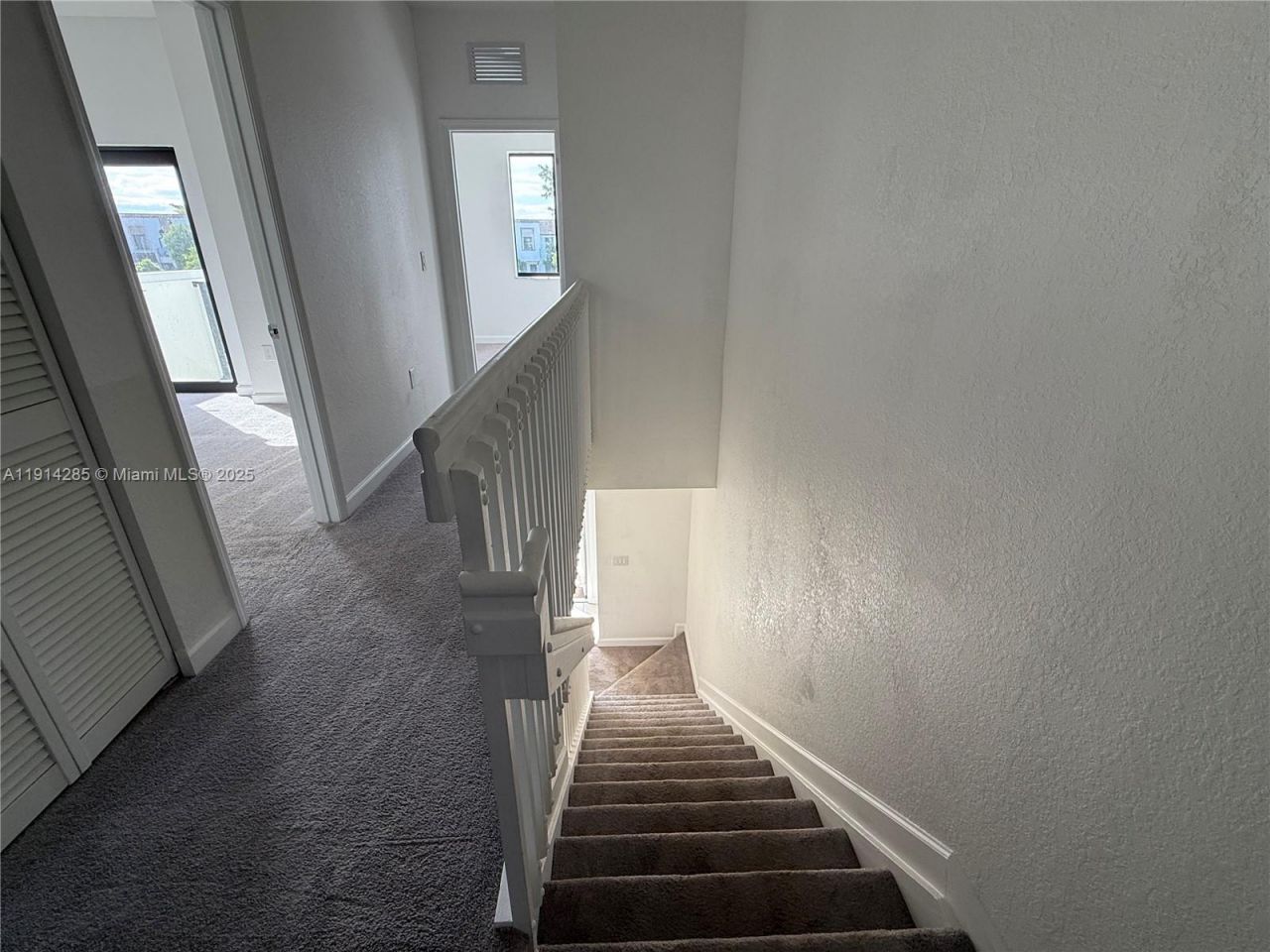 685 NE 208th Ter, Unit 685, Miami, FL 33179 Photo