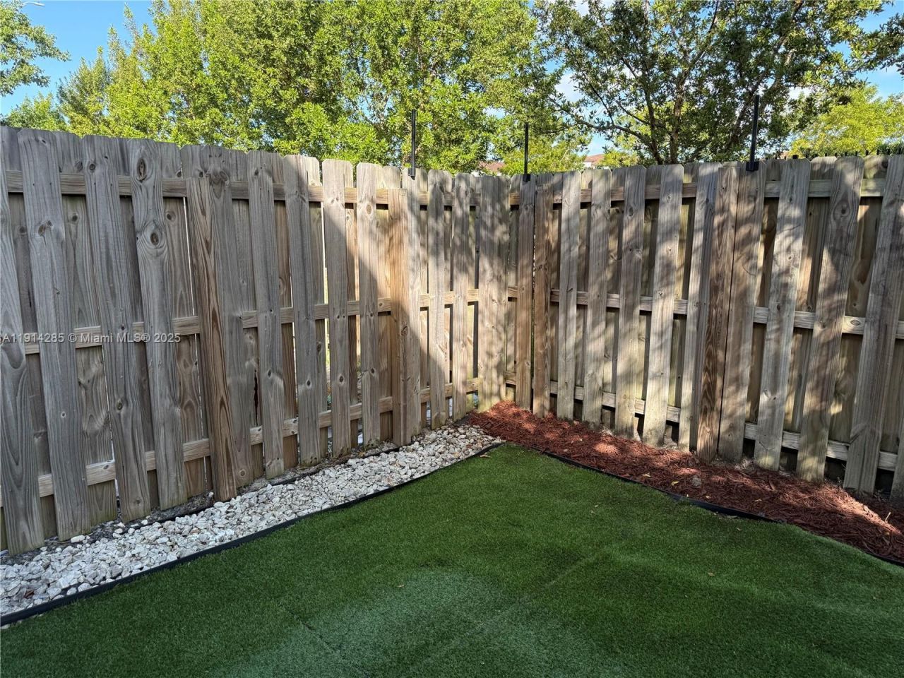 685 NE 208th Ter, Unit 685, Miami, FL 33179 Photo