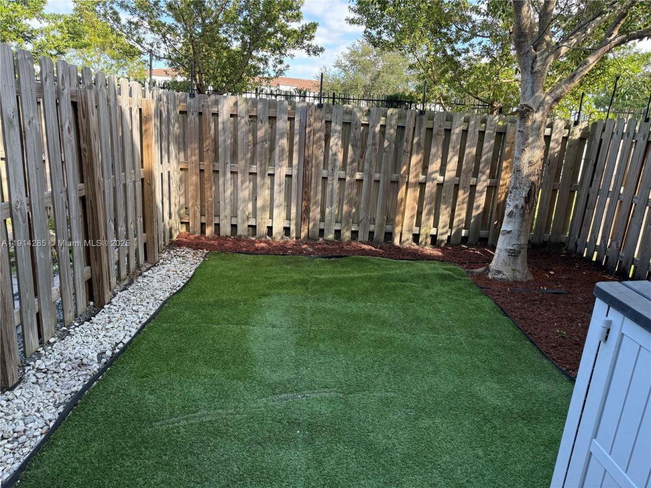 685 NE 208th Ter, Unit 685, Miami, FL 33179 Photo