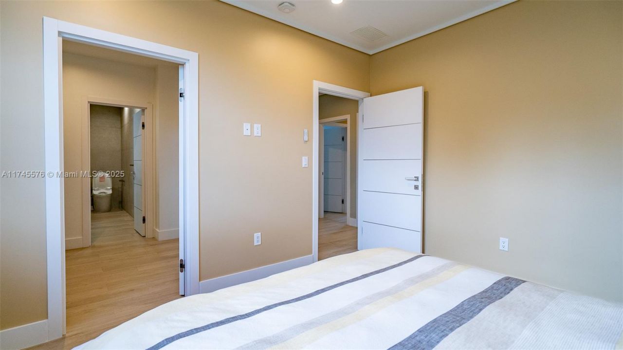 1312 NE 117th Ter, Unit 1, Miami, FL 33161 Photo