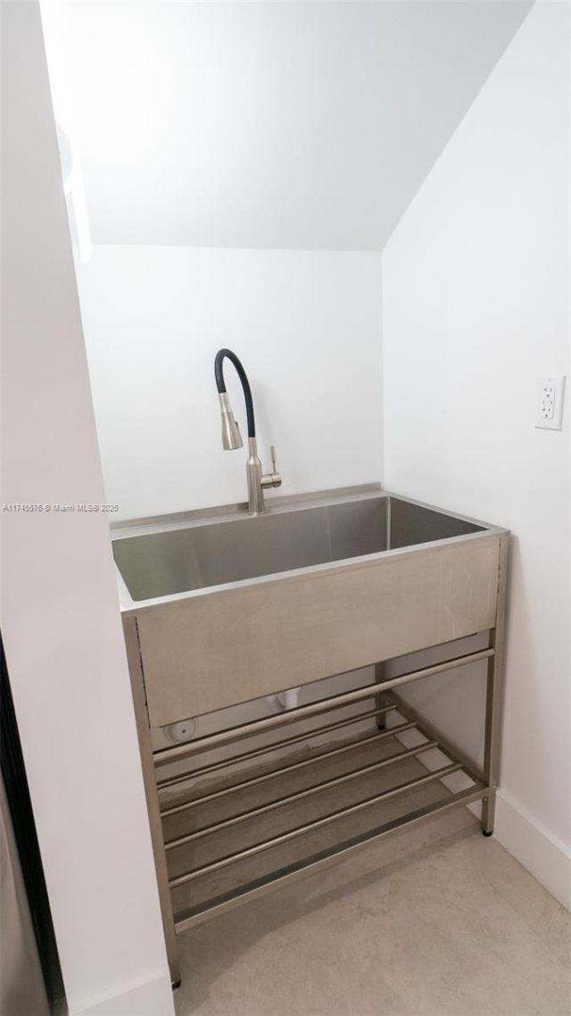 1312 NE 117th Ter, Unit 1, Miami, FL 33161 Photo