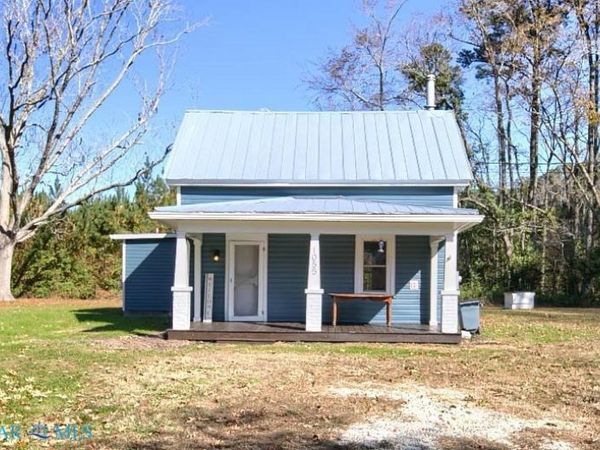 1055 Ridgefield Road, Mathews, VA 23109