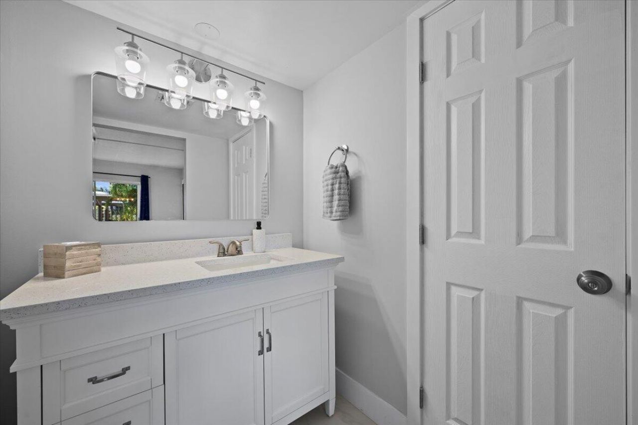 5500 Tamberlane Circle, Unit 105, Palm Beach Gardens, FL 33418 Photo