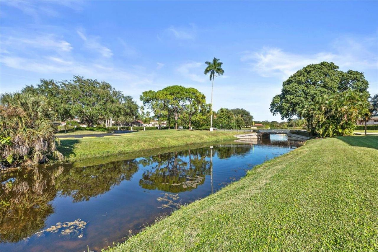 5500 Tamberlane Circle, Unit 105, Palm Beach Gardens, FL 33418 Photo