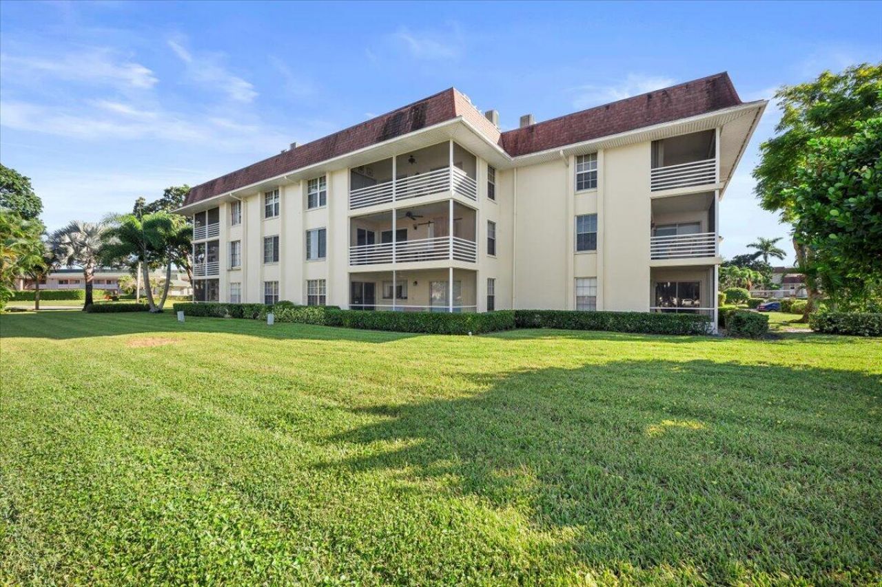 5500 Tamberlane Circle, Unit 105, Palm Beach Gardens, FL 33418 Photo