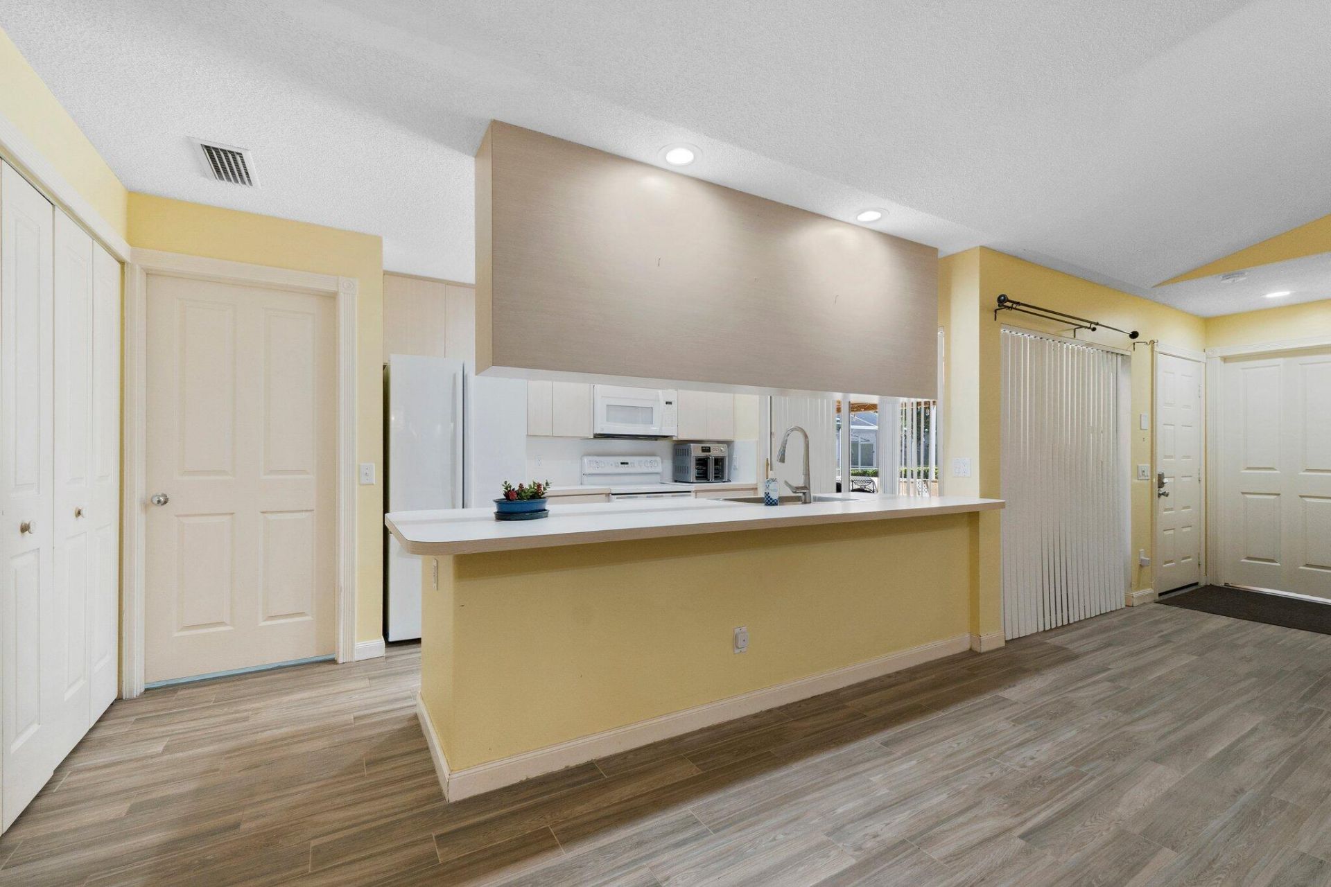 1217 NW Sun Terrace Circle, Unit B, Port Saint Lucie, FL 34986 Photo