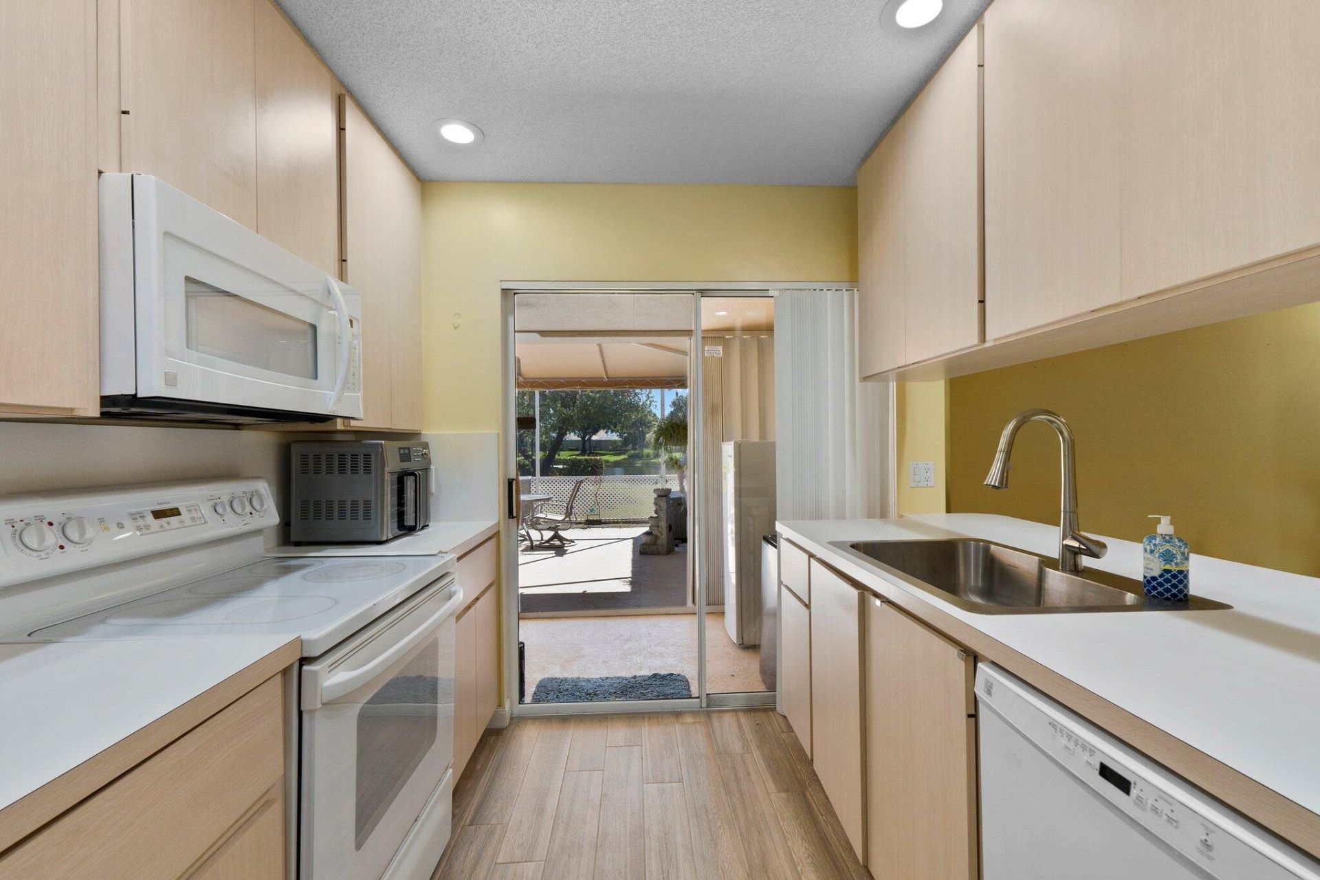 1217 NW Sun Terrace Circle, Unit B, Port Saint Lucie, FL 34986 Photo