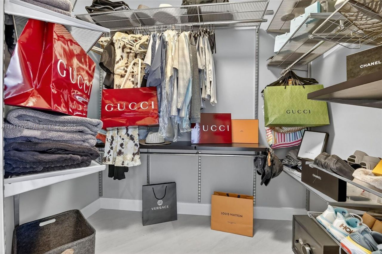 20281 E Country Club Dr, Unit 1704, Aventura, FL 33180 Photo