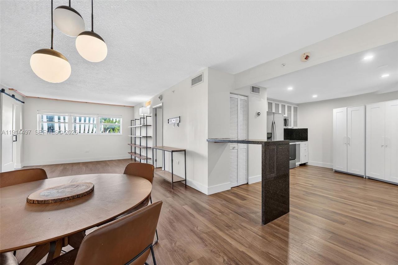 1881 Washington Ave, Unit 4A, Miami Beach, FL 33139 Photo