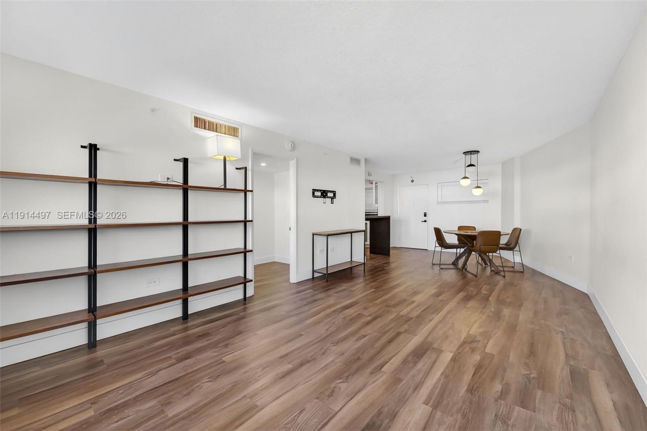 1881 Washington Ave, Unit 4A, Miami Beach, FL 33139 Photo