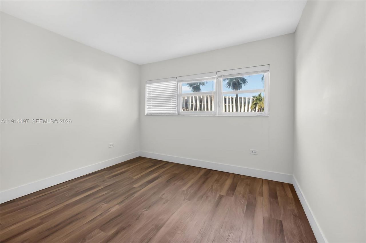 1881 Washington Ave, Unit 4A, Miami Beach, FL 33139 Photo