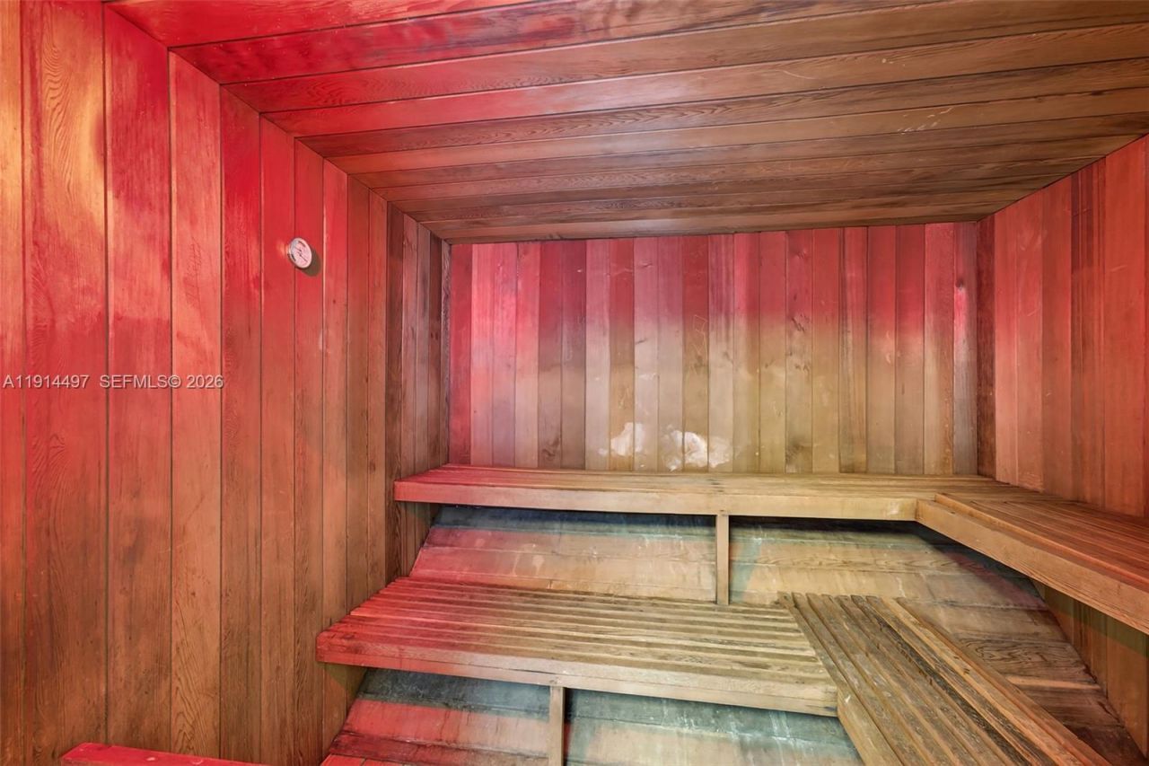 1881 Washington Ave, Unit 4A, Miami Beach, FL 33139 Photo