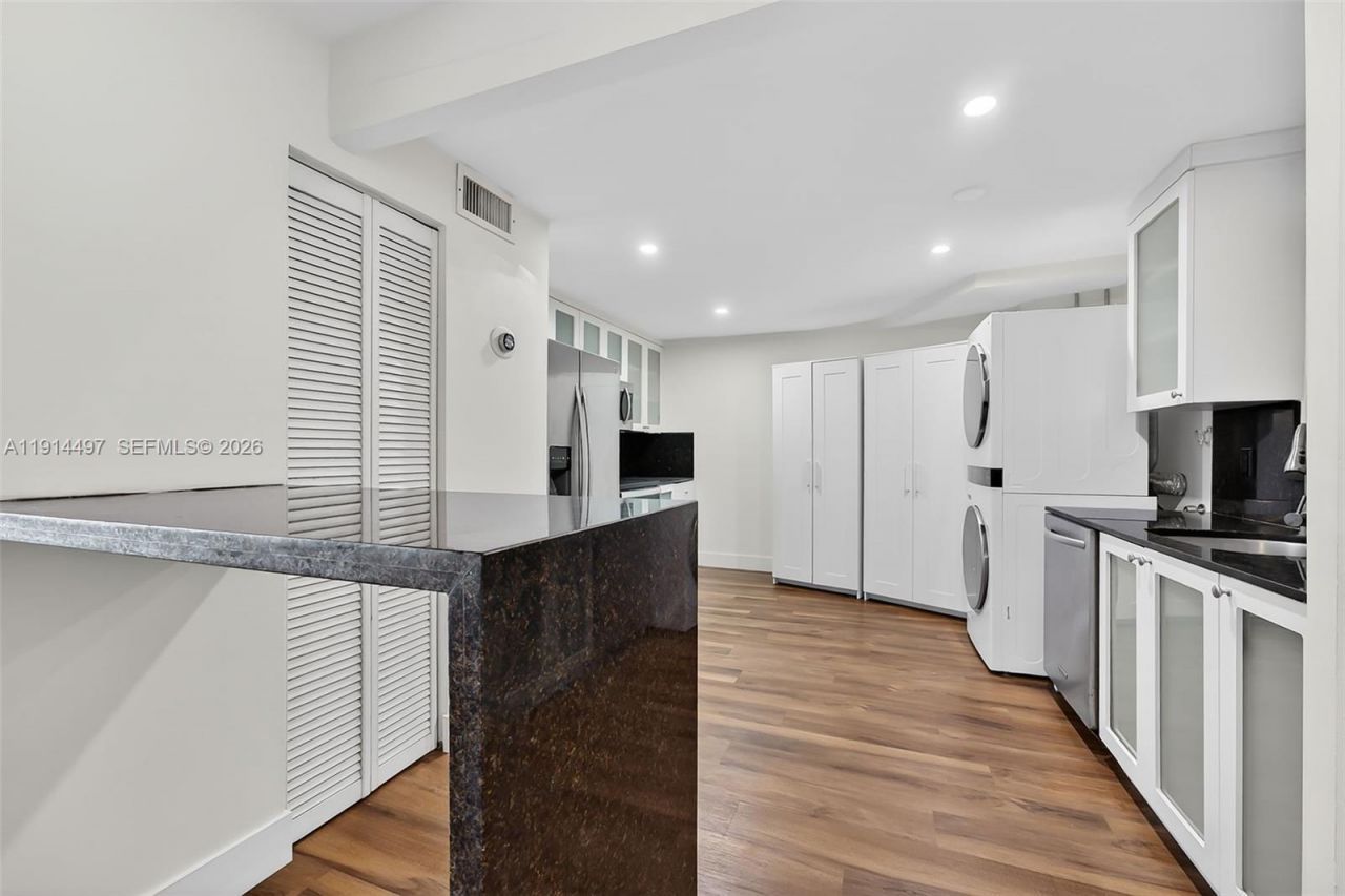 1881 Washington Ave, Unit 4A, Miami Beach, FL 33139 Photo