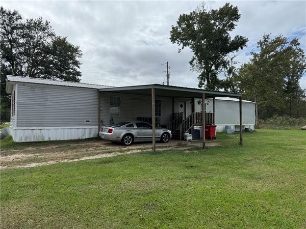 15597 PENALBER Road, Maurepas, LA 70449