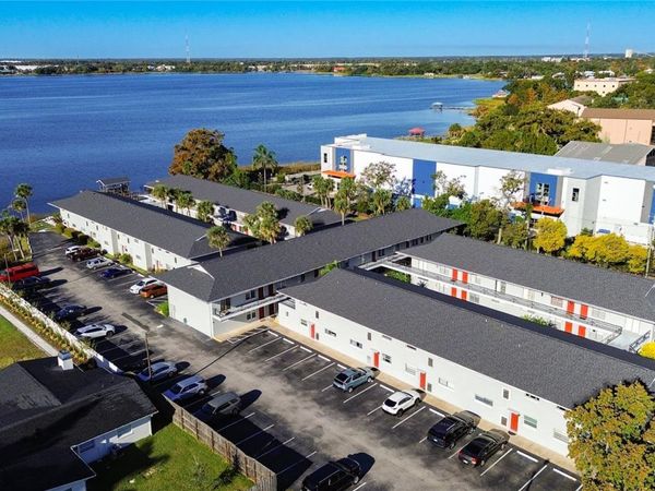 4328 EDGEWATER DRIVE, Unit E103, ORLANDO, FL 32804