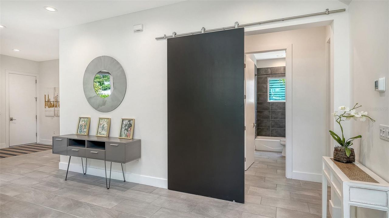 2254 Hawthorne Street, Sarasota, FL 34239 Photo