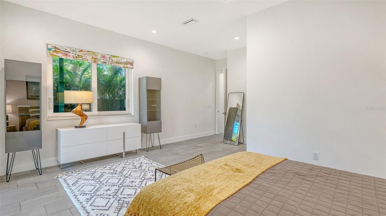 2254 Hawthorne Street, Sarasota, FL 34239 Photo