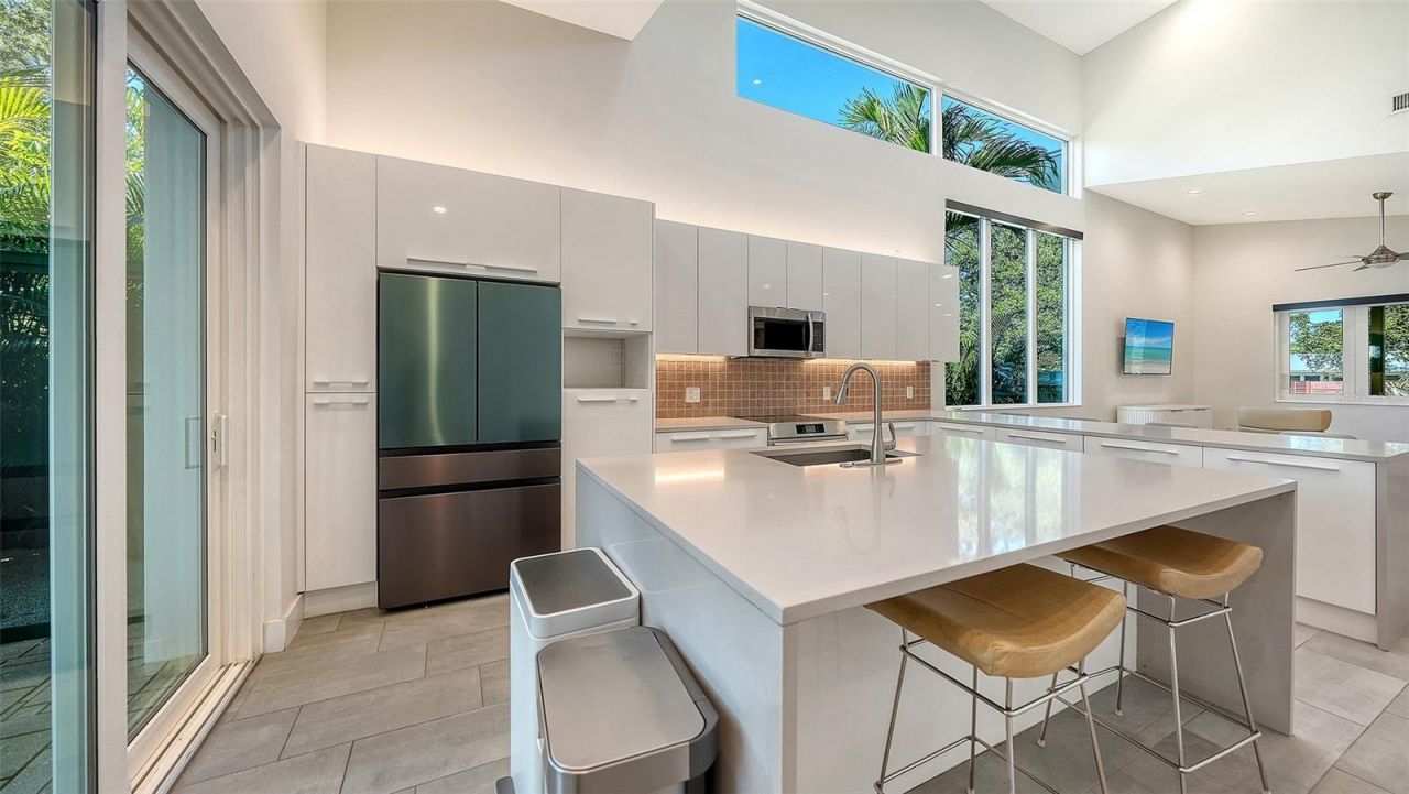 2254 Hawthorne Street, Sarasota, FL 34239 Photo