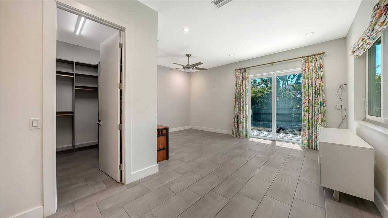 2254 Hawthorne Street, Sarasota, FL 34239 Photo