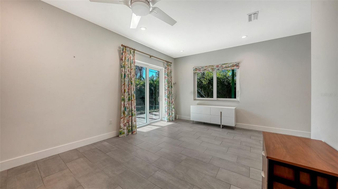 2254 Hawthorne Street, Sarasota, FL 34239 Photo