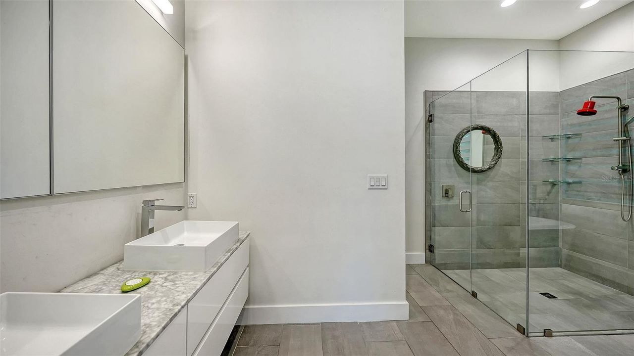 2254 Hawthorne Street, Sarasota, FL 34239 Photo