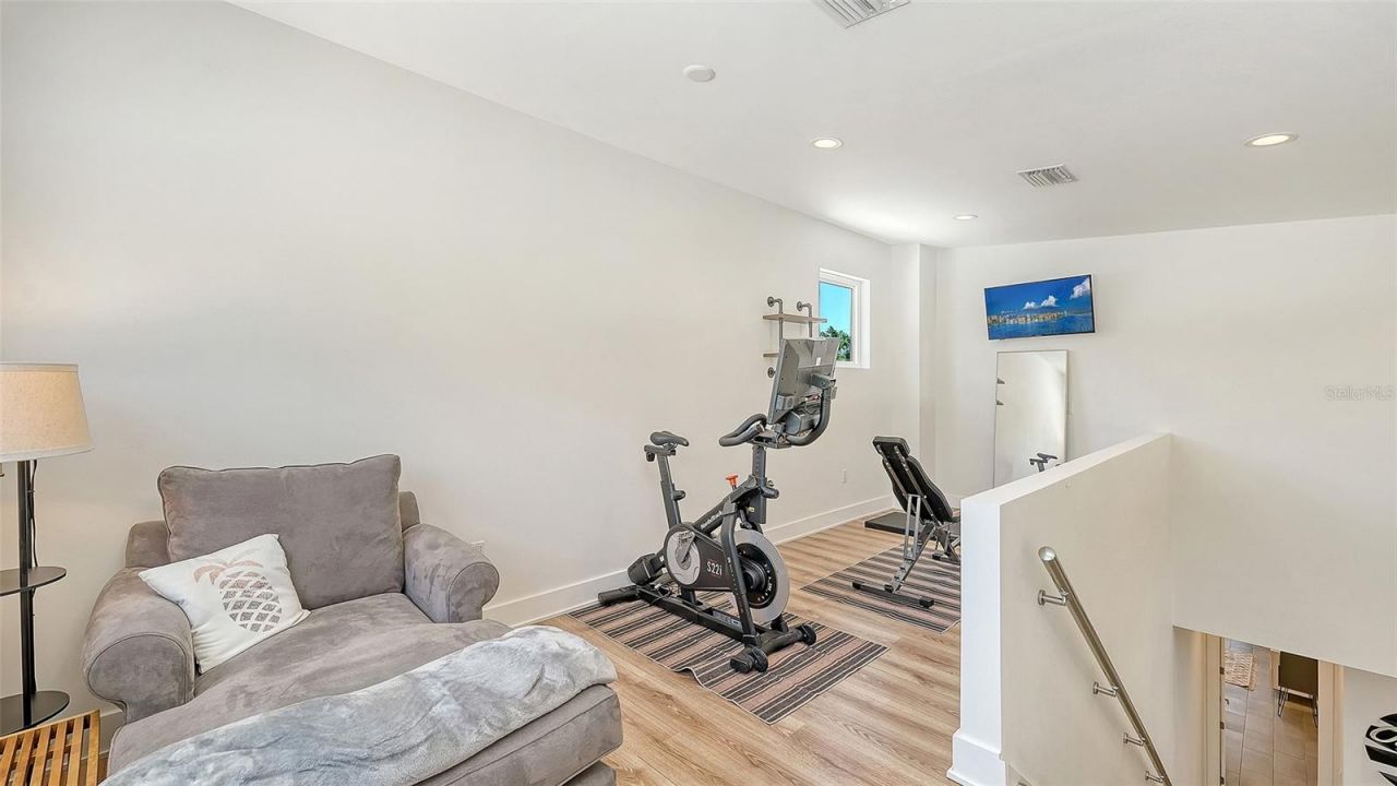 2254 Hawthorne Street, Sarasota, FL 34239 Photo