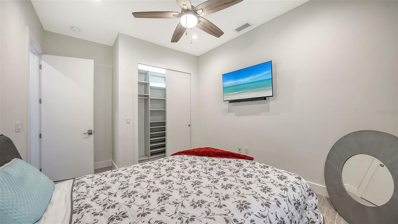 2254 Hawthorne Street, Sarasota, FL 34239 Photo