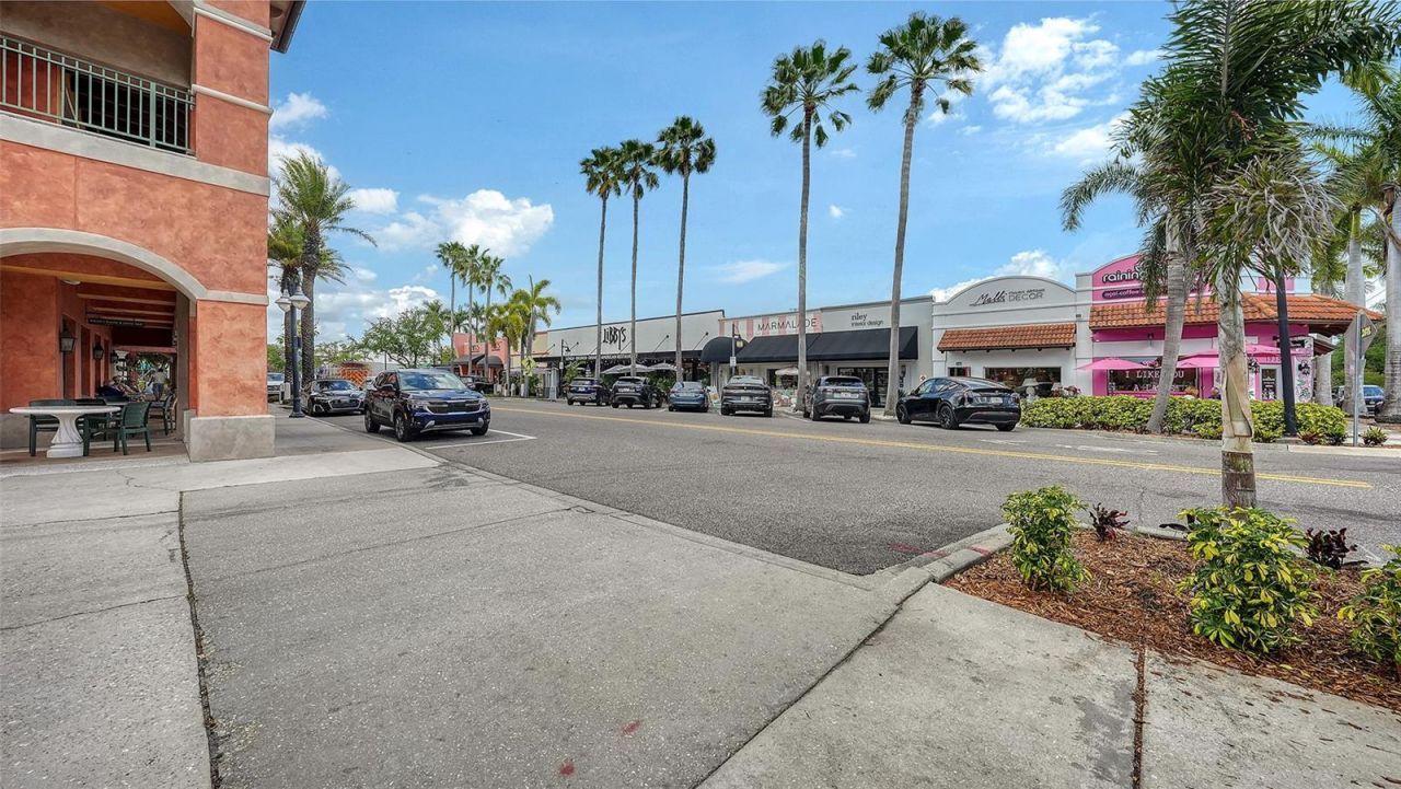 2254 Hawthorne Street, Sarasota, FL 34239 Photo
