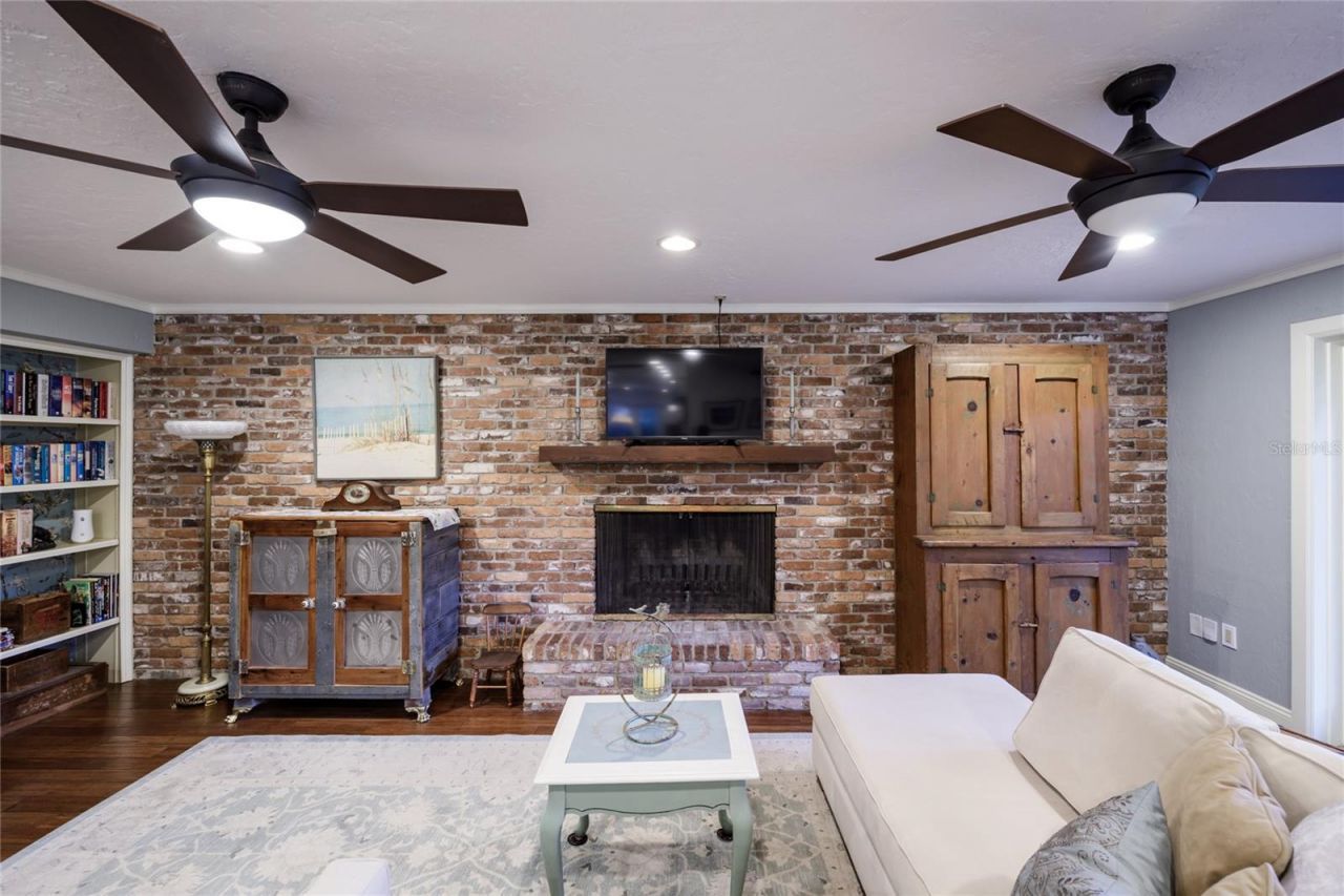 2006 NW 104th Way, Gainesville, FL 32606 Photo